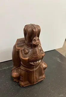 Elephant en chocolat de face